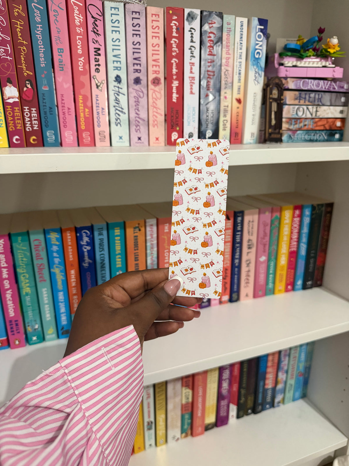 Books and bows bookmark